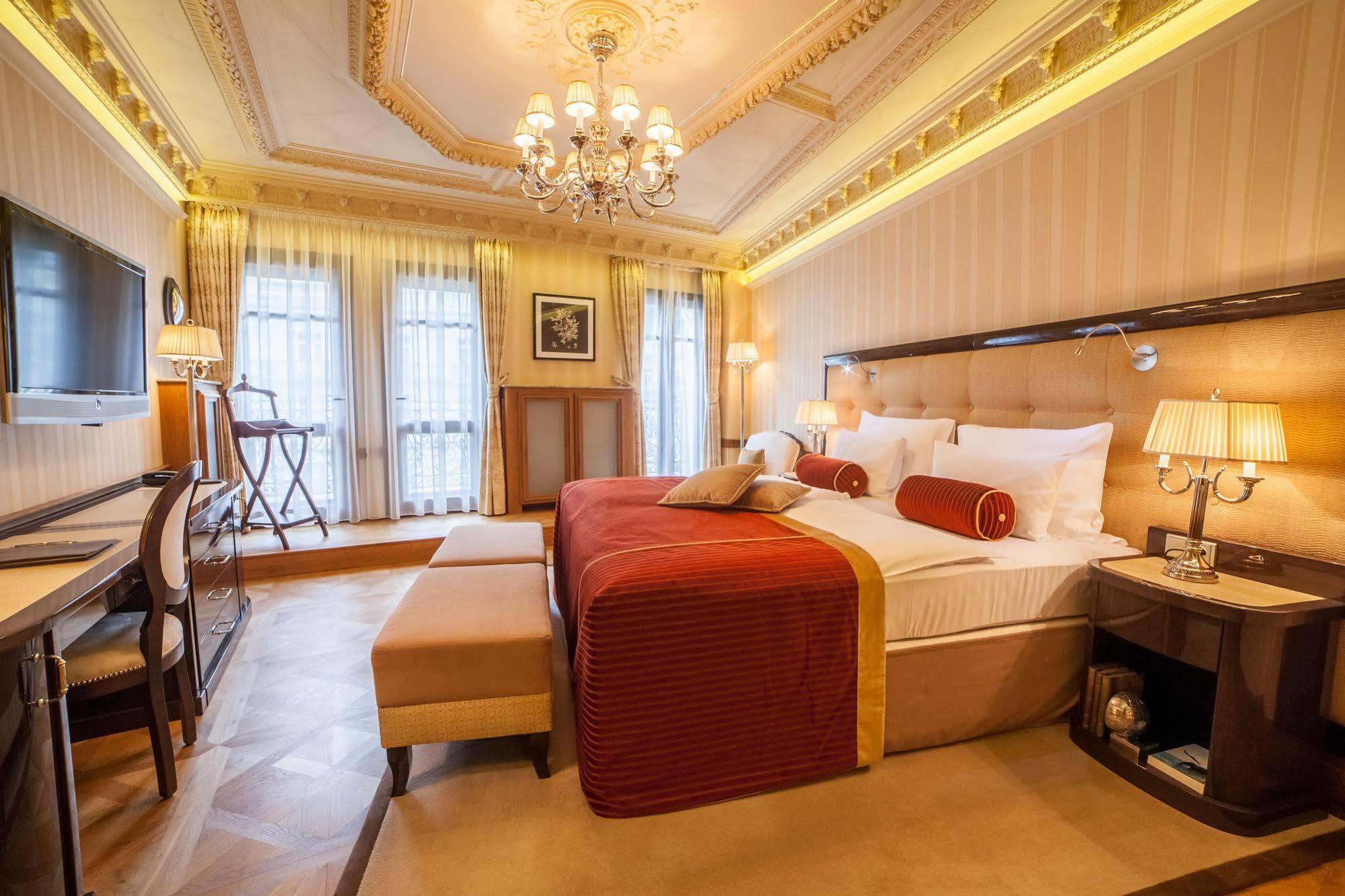 Quisisana Palace 카를로비바리 외부 사진