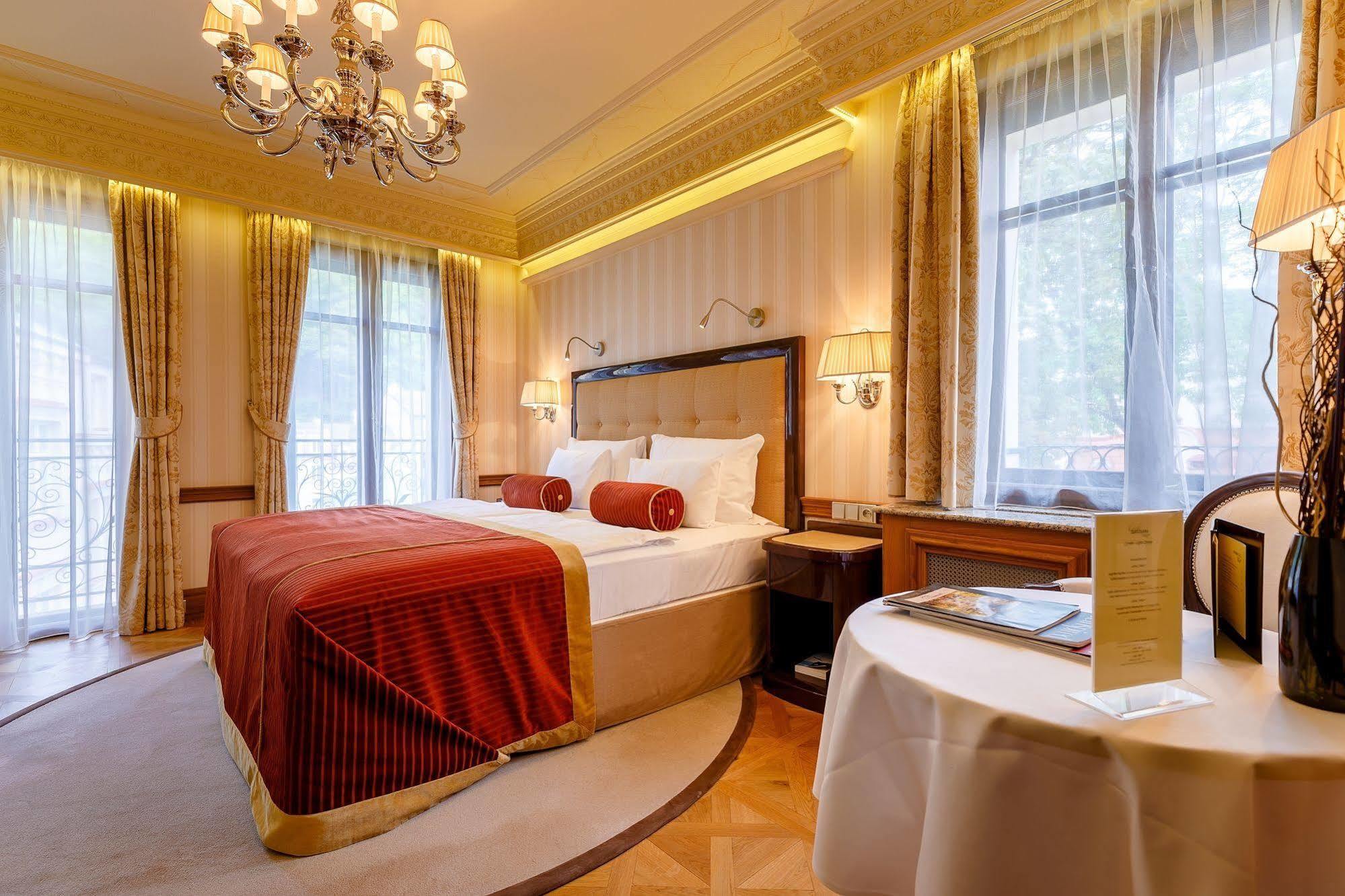 Quisisana Palace 카를로비바리 외부 사진
